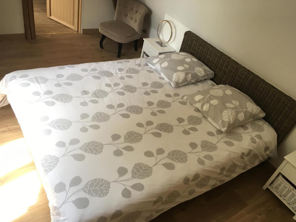 Charmante Chambre Privee Dans Veritable Maison Normande - Check In Tardif Ou Late Ok Sainte-Croix-sur-Aizier Zewnętrze zdjęcie